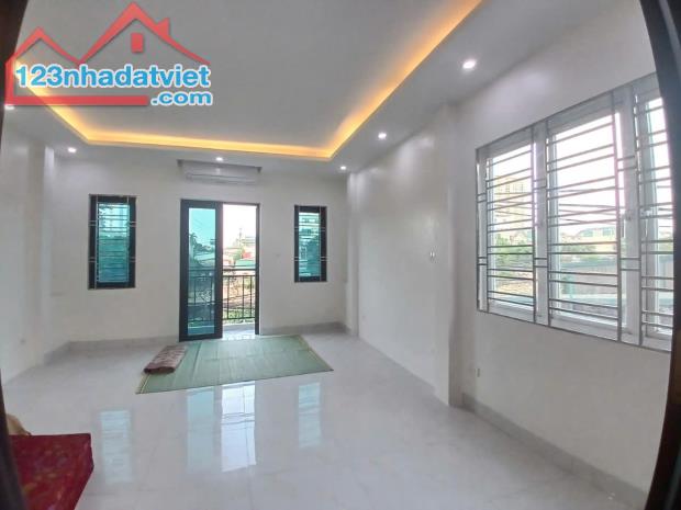 BÁN ĐẤT HỮU LÊ- THANH TRÌ, 50 M2, 5 TẦNG, MẶT TIỀN 4,5M, GIÁ 12,6 TỶ. - 1