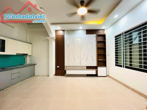 BÁN NHÀ GIÁ RẺ PHỐ ĐỘI CẤN, BA ĐÌNH - 36M2 - 1