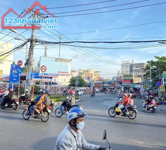 CỰC PHẨM LÊ VĂN VIỆT - LÃ XUÂN OAI, TĂNG NHƠN PHÚ A, THỦ ĐỨC, 2 TẦNG, 30M2, NHỈNH 2 TỶ.