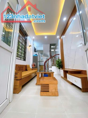 Bán nhà phố Đình Giót - Phương liệt , DT :55m2 , Giá Hơn 8 tỷ , Ngõ Thông , Kinh Doanh , L