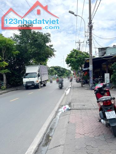 Nhà 4 tầng mặt tiền view sông Trần Xuân Soạn P.Tân Kiểng Q7 - 4