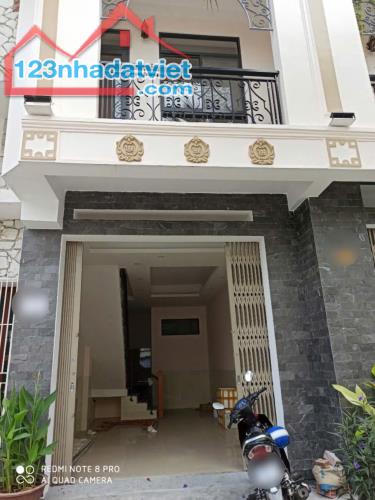 Cho thuê nhà mặt tiền Ngô Đức Kế - TTTP Nha Trang. LH 0935 964 828 - Hiền Đoàn