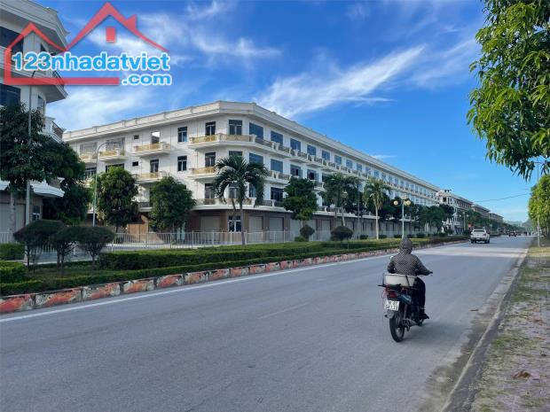 NHÀ MỚI XÂY, 4 TẦNG. TP.THANH HÓA. SANG TÊN SỔ NGAY.  CĐT: 0966 343 969 - 1