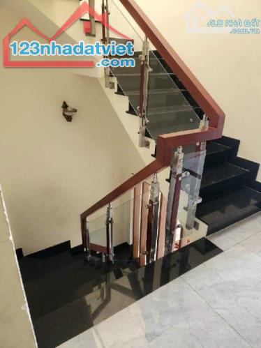 An phú Đông Quận 12 (55,3m2) 3 tầng đường 6m giá 4,5 tỷ TL - 1