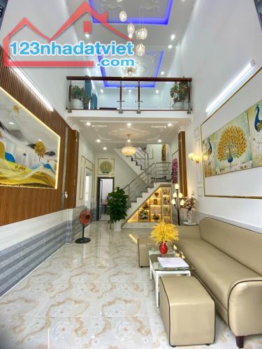 Bán Nhà Huỳnh Tấn Phát HẺM XE HƠI 60M2 2PN Ngang 5,2m 3Tỷ8 TL