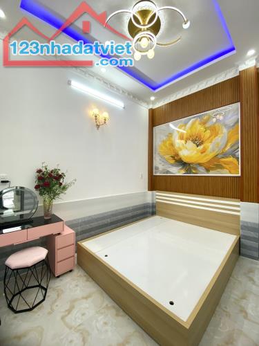 Bán Nhà Huỳnh Tấn Phát HẺM XE HƠI 60M2 2PN Ngang 5,2m 3Tỷ8 TL - 4