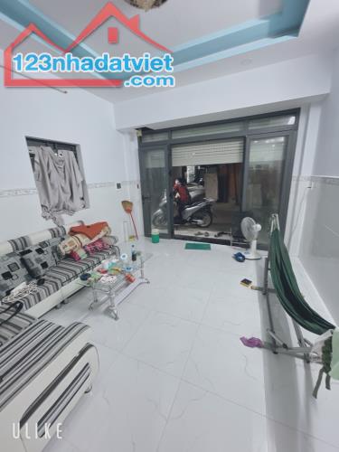 Xe hơi ngủ Huỳnh Tấn Phát,Tân Thuận Đông, DT 65m2, 5PN,4WC -nhỉnh 6🧄 TL - 1