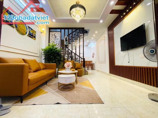 Hiếm, Chưa đến 7 tỷ, Đào Tấn, Ba Đình, Gần phố, Ngõ thông, Nhà đẹp, Kinh doanh, 40m2 - 1