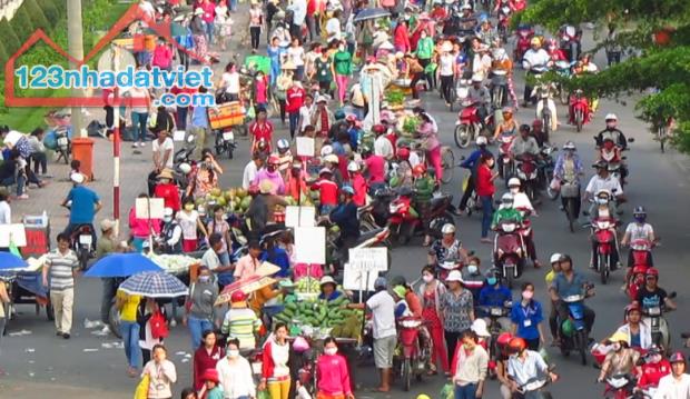 NGÂN HÀNG THANH LÝ 4 NỀN ĐẤT 500M NGAY TRUNG TÂM THỊ XÃ SÁT QUỐC LỘ 13 DÂN ĐÔNG GIÁ 380 TR - 2