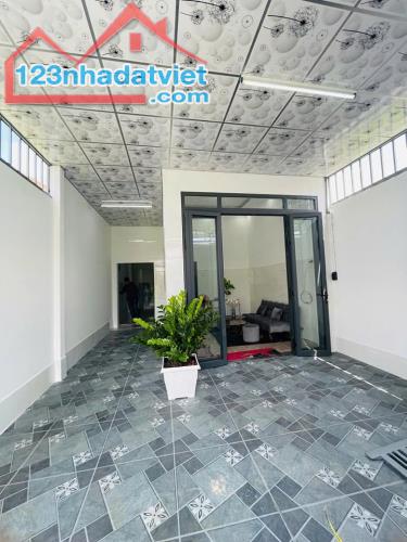 Bán gấp căn nhà 99m2, Ngay Thị Xã Trảng Bàng, SHR, Giá 710 Triệu. - 1