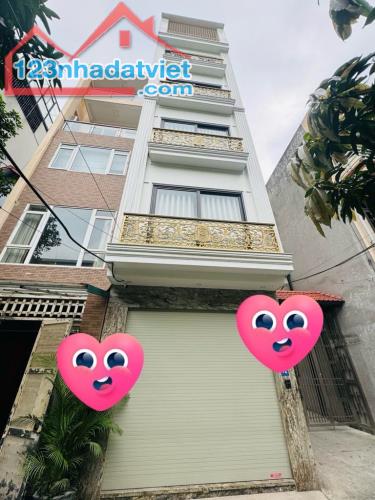 Bán Nhà Hào Nam 40M2 5T 8,5 TỶ, Mới kính koong, Thang máy, Ngõ Thông tứ phương, 30M ra oto