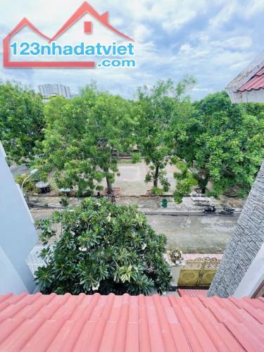 Bán Biệt Thự Đường 2B View Công Viên - 270m² ( 14 x 20 ) 4 Tầng 12PN - 3