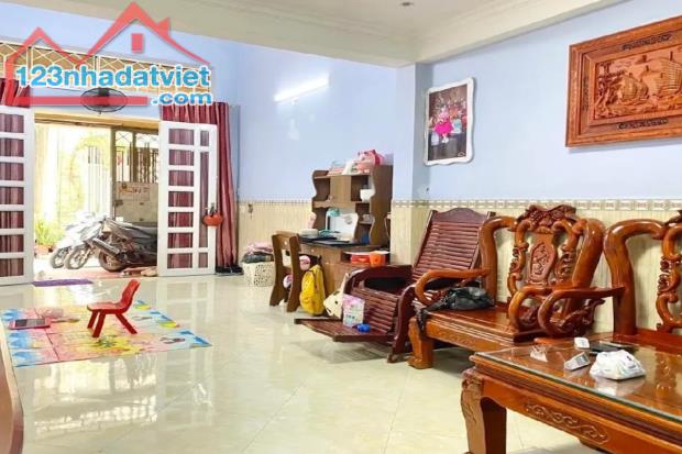 Bán nhà hẻm xe hơi, đường Thành Mỹ, Tân Bình, 67 m², 3.7m x 15m, 5 PN - Giá 7.5 tỷ TL