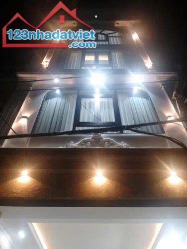 TOÀ NHÀ 7 TẦNG THANG MÁY VƯƠNG THỪA VŨ - GARA 2 Ô TÔ - FULL NỘI THẤT - KINH DOANH DT 47m2 - 2