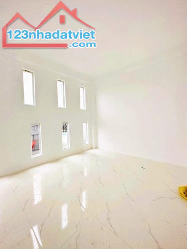 CHDV 4 TẦNG, DT 87 M2 (5,1x17), THU NHẬP 840 TRIỆU, BẠCH ĐẰNG, NGAY CHỢ BÀ CHIỂU, GIÁP Q.1 - 4