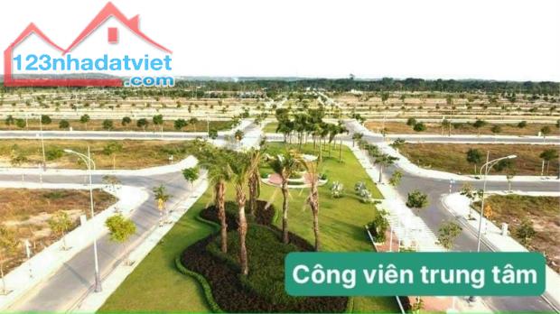 Bán lô góc bìa Biệt thự view sông Biên Hoà New City 238m trong sân golf đã có sổ hồng giá - 2