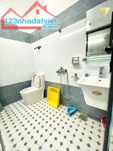 🏡NHÀ 3TẦNG PHỐ HÀO KHÊ-  LẠCH TRAY độc lập , mặt ngách thẳng ngõ 1 ngoặt, kinh doanh móng - 4