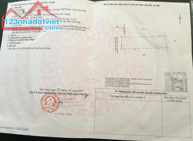 Bán nhà đẹp 4 tầng hẻm Đặng Tất gần biển xây kiên cố để ở và kinh doanh, giá 5tỷ700 - 5