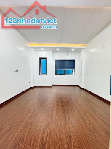 NHÀ QUAN NHÂN_THANH XUÂN_30M2_ 5 TẦNG _2 THOÁNG_NHÀ ĐẸP Ở NGAY- FULL NỘI THẤT VIP _NHỈNH 5 - 3