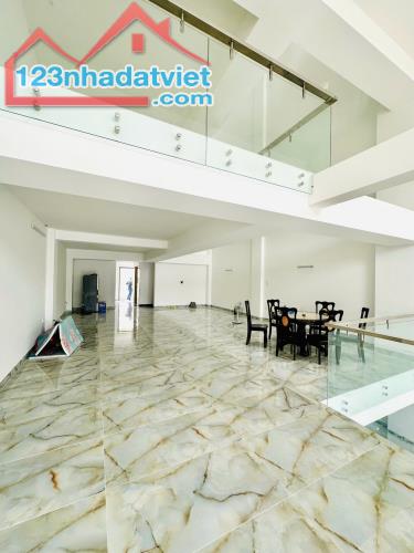 Duy nhất - bán tòa nhà VP mới MT Quang Trung - hầm 8 tầng. DT: 7,5x34m 49 tỷ - 3