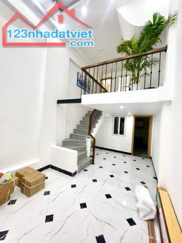 Bán nhà Chính Kinh, Full nội thất, 45m2, 8.5 tỷ - 1