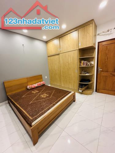 Bán nhà Dt 4 * 16m, 4 Tầng, 4pn hẻm 8m tại Tây Thạnh, Tân Phú, Chỉ 8 Tỷ 5