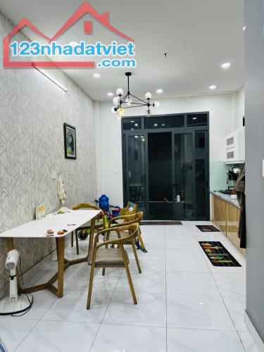 Bán nhà Dt 4 * 16m, 4 Tầng, 4pn hẻm 8m tại Tây Thạnh, Tân Phú, Chỉ 8 Tỷ 5 - 2