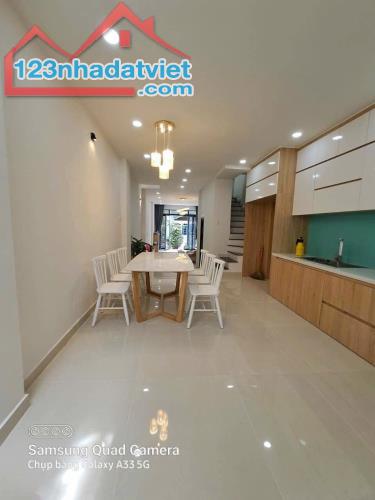 Nhà 72m2, ô tô ngủ trong nhà, liền kề đường Võ Văn Ngân khu VIP Thủ Đức, giá 6 tỷ 8. - 4