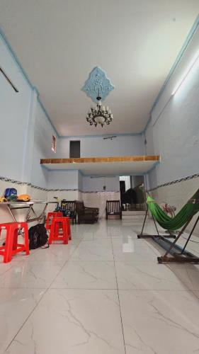 Gấp bán nhà giá 6 tỷ, dt nền 70m2, thông Mặt phố kinh doanh Đặng Văn Bi, Thủ Đức. - 2