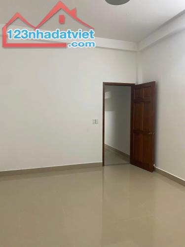 Bán nhà Phạm Văn Hai Phường 3 Tân Bình 49m2, HXH, 4 tầng, giá 4,85 TL - 3