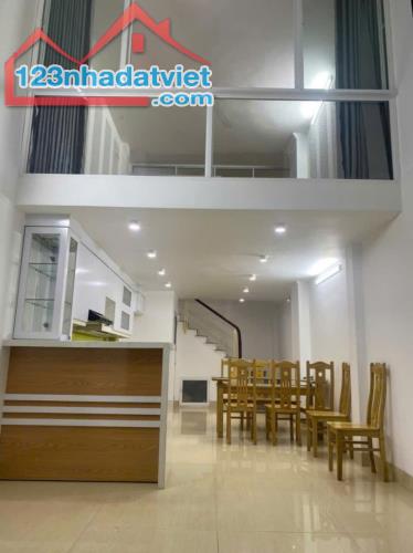 Bán nhà giá rẻ 37m2 phố Bồ Đề  - Lona Biên - Gần Cầu Chương Dương. - 2