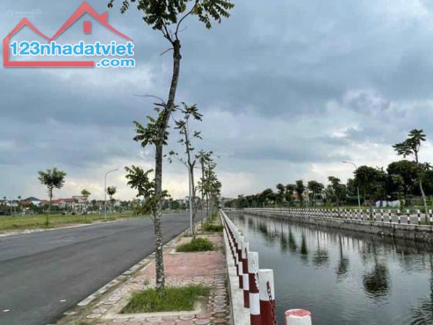 Biệt thự view kênh thoáng mát- 0989726892