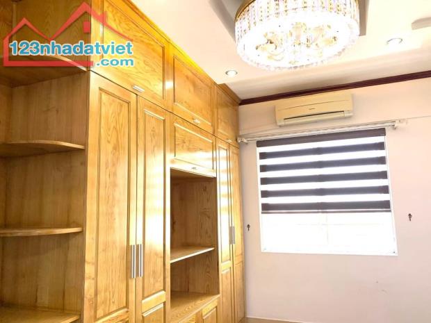 Bán căn hộ Việt Hưng-Long Biên-85m 2n2wc tầng trung-sổ đỏ lâu dài-giá 3.7 tỷ (thương lượng - 5