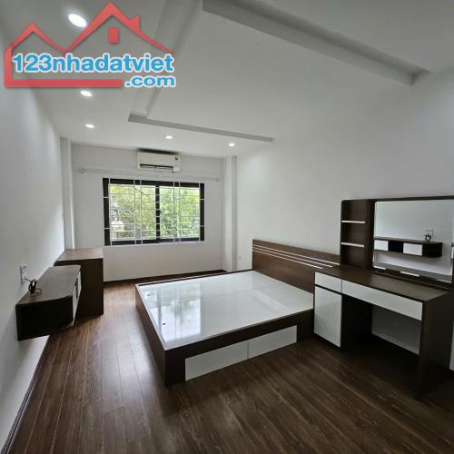 Nhà bán Thạch Bàn,32m 5tâng 4,95tỷ _Full nội thất,Ở Ngay - 2