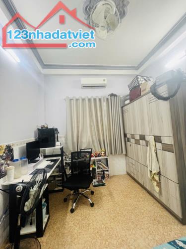 Chỉ Nhỉnh 13 Tỷ Sở Hữu Ngay Nhà 2 MẶT TIỀN HÀN HẢI NGUYÊN- KINH DOANH ĐỈNH- 40m2- 5 Tầng- - 1