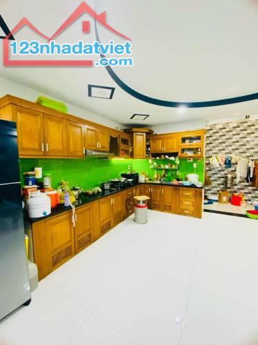 XE HƠI VÀO NHÀ! Bán Nhà Đẹp 4 Tầng Hai Bà Trưng, 68m2 (4.5x15m), 11.2 Tỷ - 1