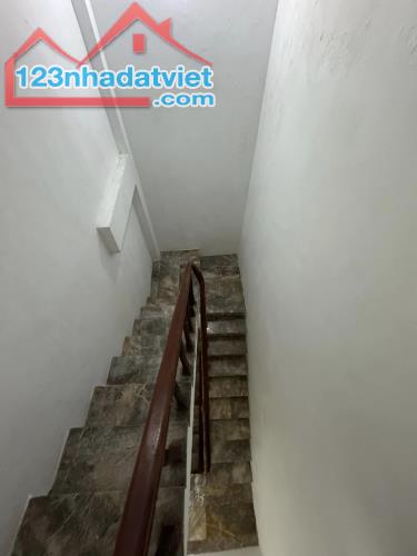 Bán Nhà Trần Quý Cáp 17M x 4T, MT: 7M Chỉ 3,2 Tỷ. Ngõ nông, gần ô tô - 4