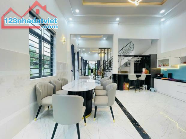 VILLA SIÊU ĐẸP – SÂN VƯỜN – THIẾT KẾ MỞ - FULL NỘI THẤT GIÁ NHỈNH 8TỶ. - 2