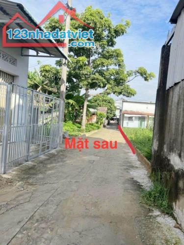 BÁN NHANH LÔ ĐẤT 650 M2 - GIÁ BÁN CHỈ 2 TỶ 500TR- GẦN KCN - CHỢ BÌNH TIỀN 2 - GỌI XEM ĐẤT - 3