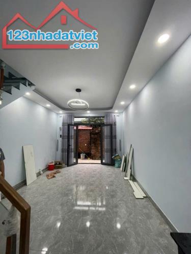 Nhà mới Thạnh Lộc, quận 12, 31m2, 2 tầng - 1