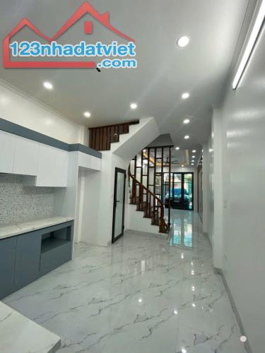 Bán nhà Thọ Am, Liên Ninh, Thanh Trì diện tích 42m2, 5T, Ô TÔ ĐỖ CỬA - 2