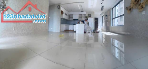 🏠Thuê Căn Hộ Kingston Residence 3PN/2WC 126m2 Nội Thất Cơ Bản #22 Triệu Tel 0942811343