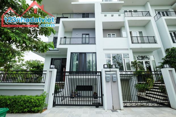 Bán căn biệt thự VIP khu K mặt đường Nguyễn Văn Huyên kéo dài dt 450m² căn góc - 2