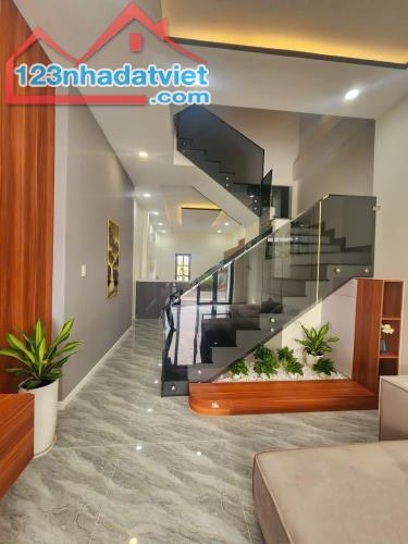 NHÀ MT KHU DÂN CƯ BÌNH AN, 72M2 (4x18)M, 4 TẦNG, ĐƯỜNG NHỰA RỘNG, VỈA HÈ 3M, CHỈ 5.6 TỶ. - 2