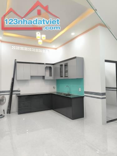 Nhà đẹp Tân Vạn 2.35 tỷ/ 75m2 xây mới lầu trệt hoàn công - 1