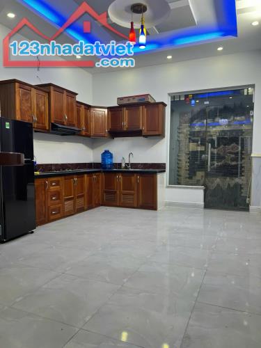 nhà dưới 6 tỷ. hẻm 1979 huỳnh tấn phát nhà bè, dt: 4 x 13m, 2 lầu, 4pn, 5wc - 1