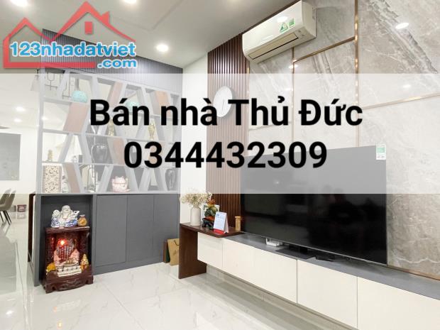 Bán nhà Thủ Đức, Siêu thị Vincom, Lê Văn Việt, Hiệp Phú, 100 m2, 4 tầng BTCT, 10 tỷ - 1