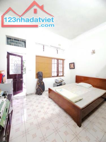 Phố Nguyễn Khánh Toàn 50m2 MT4.6 Giá 13.6 tỷ, Oto, Kinh Doanh - 4