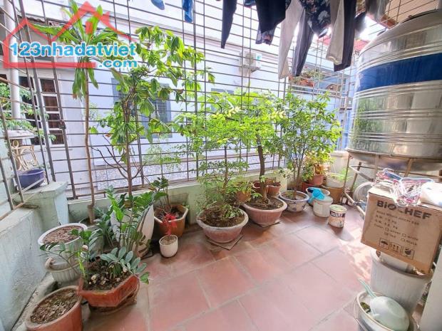 Phố Nguyễn Khánh Toàn 50m2 MT4.6 Giá 13.6 tỷ, Oto, Kinh Doanh - 5