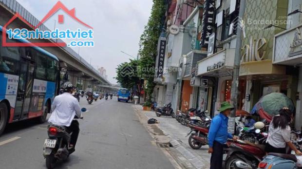 Siêu hót cho thuê 527m2 nhà mặt phố Nguyễn Trãi, mặt tiền 24m, Thanh xuân, Nhanh tay thuê